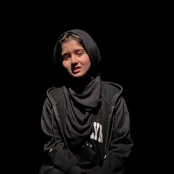 نمایش ایسگا بازی | عکس