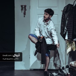 نمایش در | دیوار | عکس