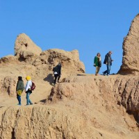 گردش یک سفر یک تیاتر |کاروانسرای ده نمک| | سفرنامه «یک سفر یک تئاتر |کاروانسرای ده نمک|» | عکس