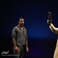 نمایش گفت و گوی برجای ماندگان | گزارش تصویری تیوال از نمایش گفت‌ و‌ گوى برجاى‌ ماندگان / عکاس: گلشن قربانیان | عکس