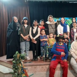 نمایش خرگوش شعبده باز | عکس
