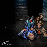 نمایش تلاش مذبوحانه ژان پل برشتوک پنجم برای تبدیل دنیا به‌جای بهتری برای زندگی | گزارش تصویری تیوال از  نمایش تلاش مذبوحانه ژان پل برشتوک پنجم برای تبدیل دنیا به‌جای بهتری / عکاس: سید ضیا الدین صفویان | عکس