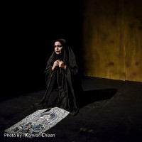 نمایش خرگوش سفید با چشمهای قرمز | گزارش تصویری تیوال از نمایش خرگوش سفید با چشمهای قرمز / عکاس: کامران چیذری | عکس